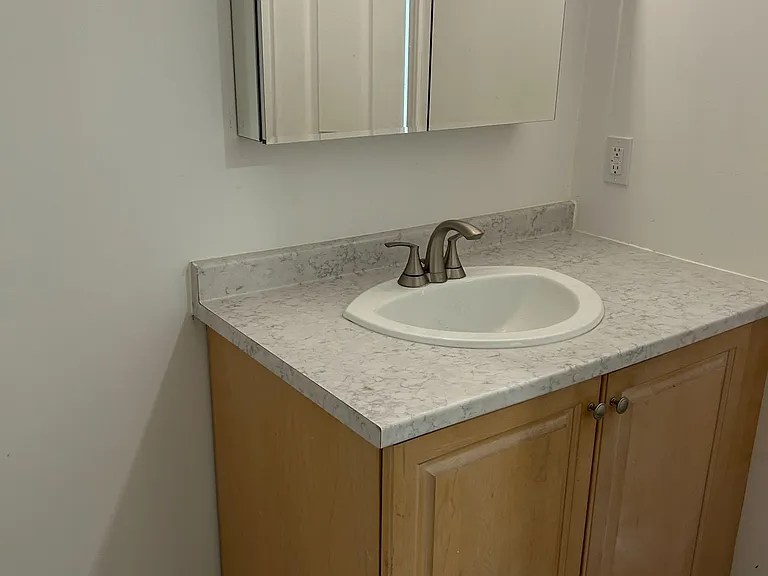 89 King St E #6 — Photo 6