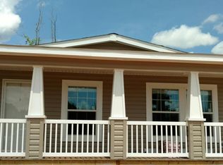 15 Meadow View St, Newnan, GA 30263