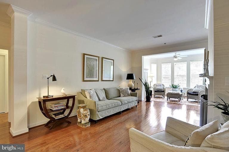 1st image of 10328 Sager Ave Unit 118