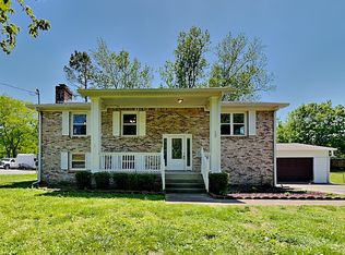 205 Hampton Rd, Columbia, TN 38401