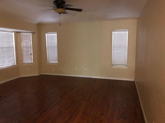 5th image of 2818 Saint Peter St
