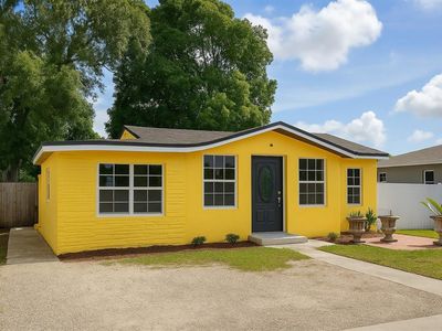 2125 NW 43rd St, Miami, FL, 33142