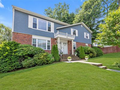20 Alex Lane, Glen Cove, NY, 11542