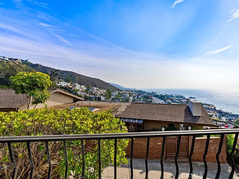 2790 Queda Way — Photo 48