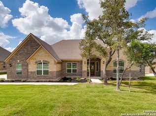194 Red Maple Path, Castroville, TX 78009