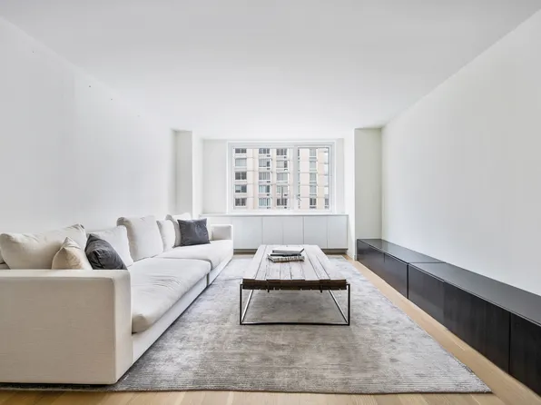 301 West 53rd Street image 1 of 5
