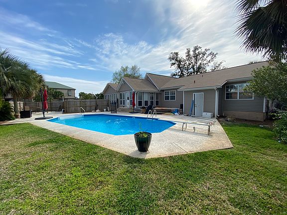 2nd image of 904 Coronado Dr