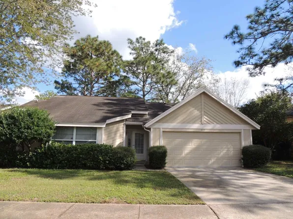 8055 Creedmoor Dr, Jacksonville, FL 32244