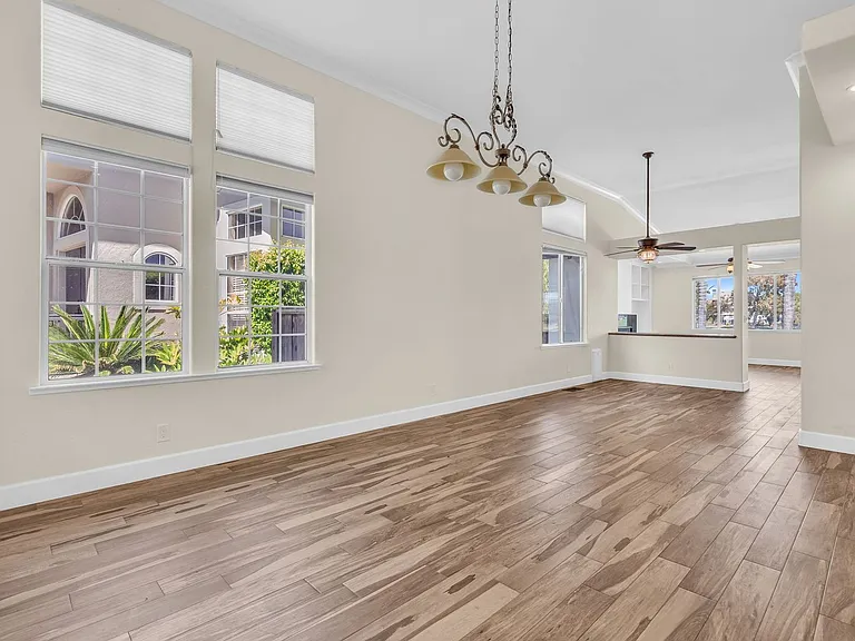 2317 Wayfarer Dr — Photo 10