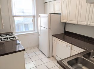 548 Sherman Ave #1, Evanston, IL 60202