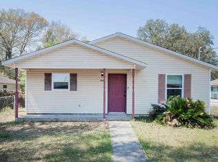 5903 Louisville Ave, Pensacola, FL 32526
