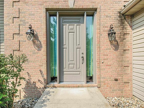 2nd image of 20915 Hush Breeze Ct