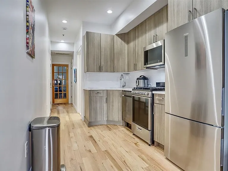 314 Monroe St #8 — Photo 2