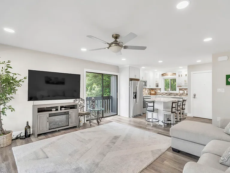 800 Saint Andrews Dr — Photo 11