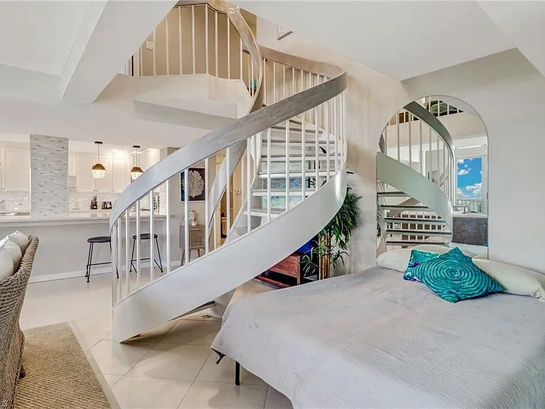 4041 Gulf Shore Blvd N #1109 — Photo 11