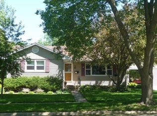 906 W Cramer St, Fort Atkinson, WI 53538