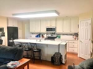 5th image of 613 Boyce St