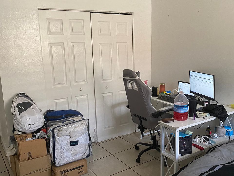 2nd image of 221 NE 40th St APT 4