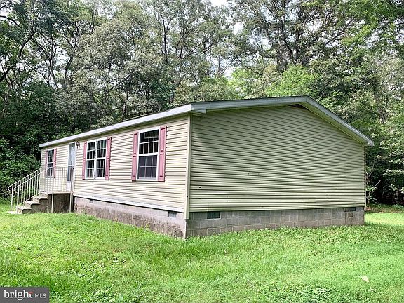 4th image of 776 Pony Track Rd