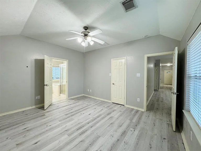 24631 Hampton Lakes Dr — Photo 7