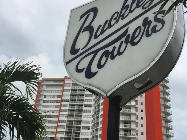 1301 NE Miami Gardens Dr APT 1024W, North Miami Beach, FL 33179