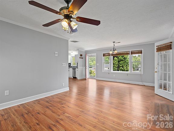 5th image of 151 Meadow St