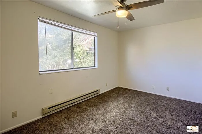 870 N Jackson Ave #8 — Photo 22