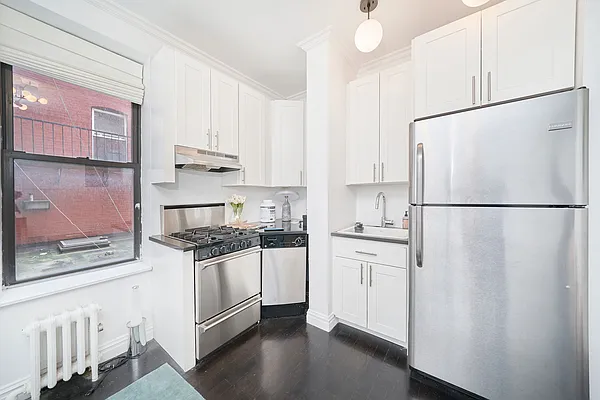 Rented by Living New York | media 12