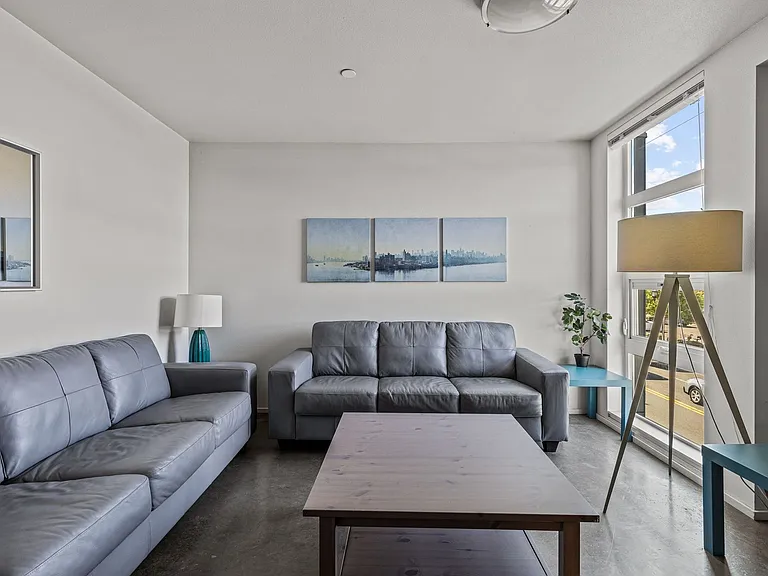 Horizon Greenwood Apartments — Photo 5