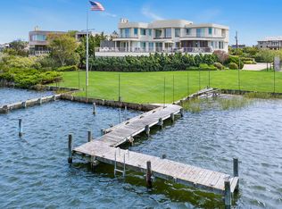 132 Dune Rd, Westhampton, NY 11978