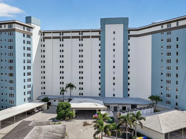 555 SE 6th Avenue #2-E, Delray Beach, FL 33483