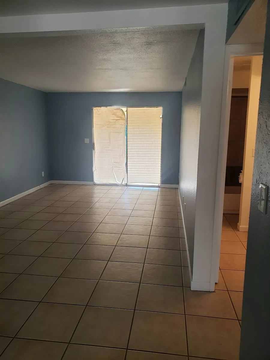 looking into the front room - 3560 N Tucson Blvd