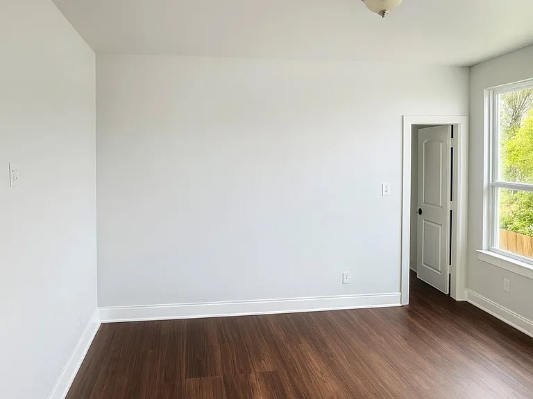 8132 Penrod St — Photo 20