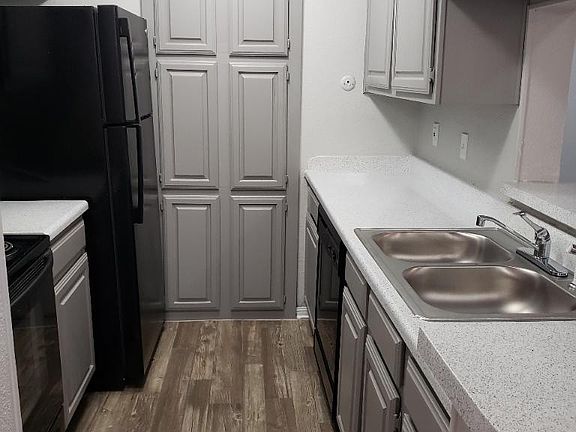 4th image of 2101 Friendly Dr APT 3114
