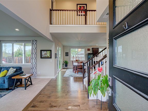 3rd image of 8415 8th Pl SE