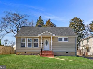 3112 Annandale Rd, Falls Church, VA 22042