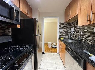 67-02 198th St #2D, Fresh Meadows, NY 11365