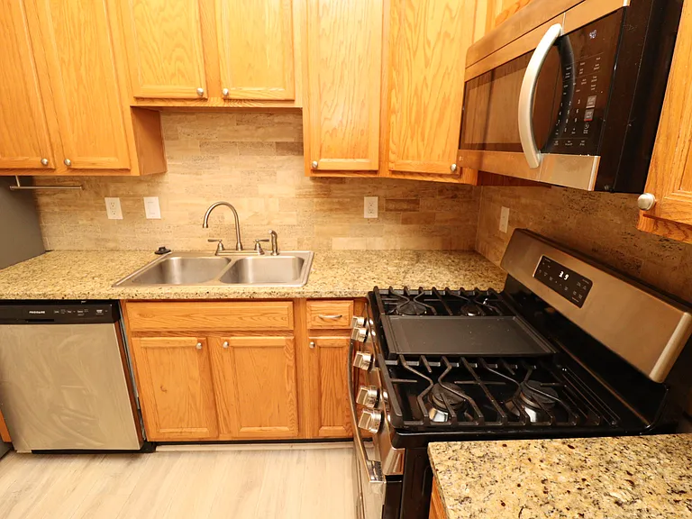 8631 Neuse Club Ln #103 — Photo 10