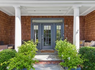 10 Bay View Rd N, Southampton, NY 11968