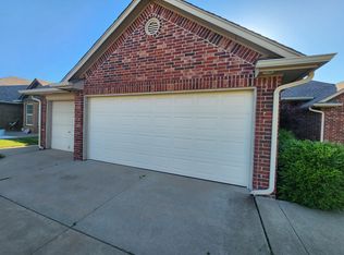 12105 Kimberlyn Rd, Oklahoma City, OK 73162