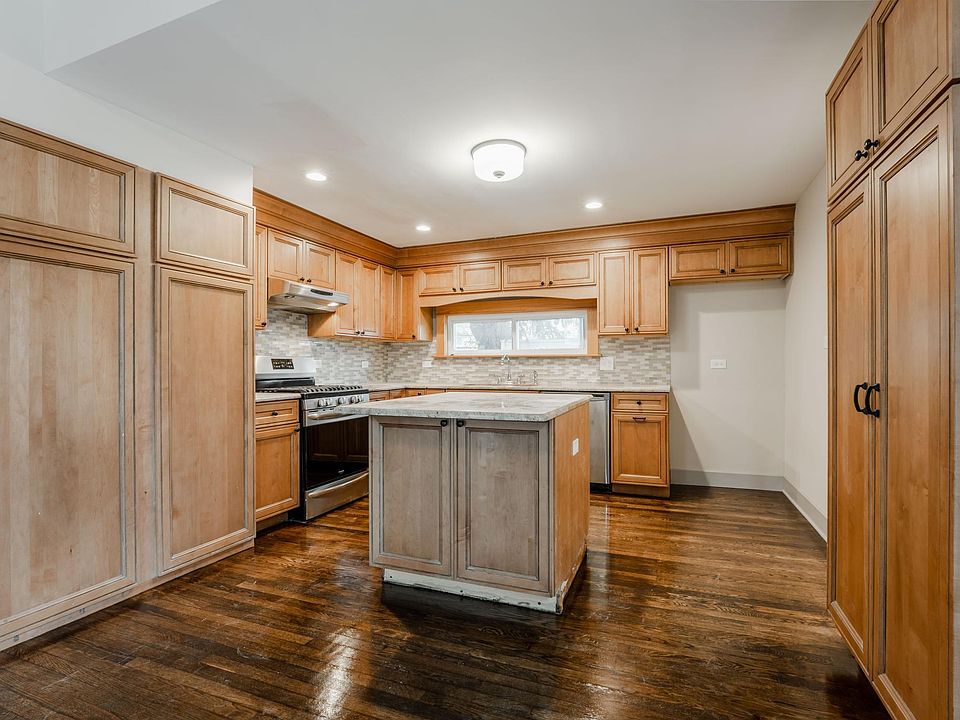 1st image of 1615 W Highland Ave #Ch