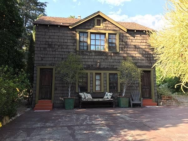 1st image of 411 E Altadena Dr