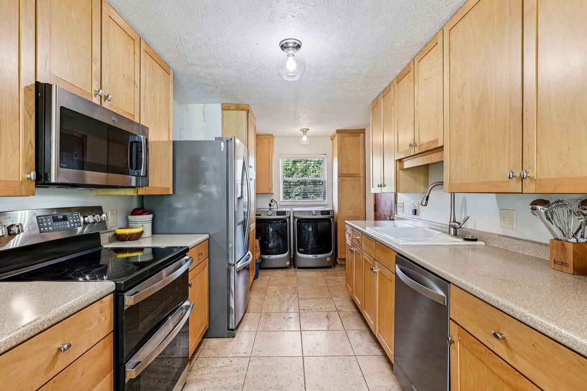 Princewood Ave-S0608-013.jpg
