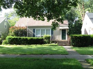 711 Petrie Ave, Saint Joseph, MI 49085