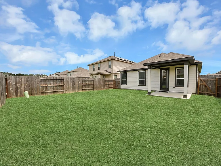 22830 Brisbee Ln — Photo 32