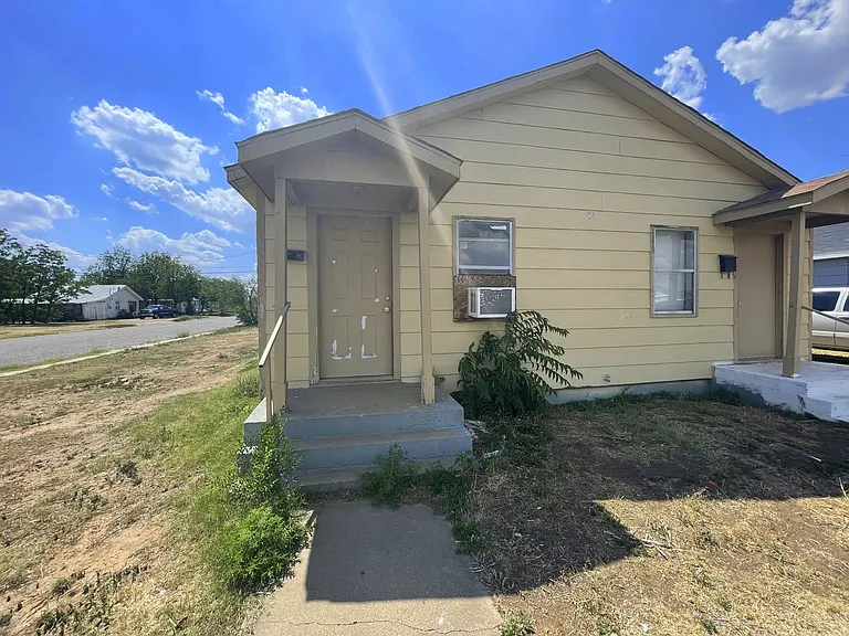 81 North McMasters Street — Photo 2
