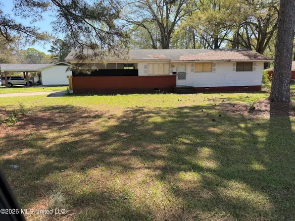 174 Chatham Cir, Jackson, MS 39206