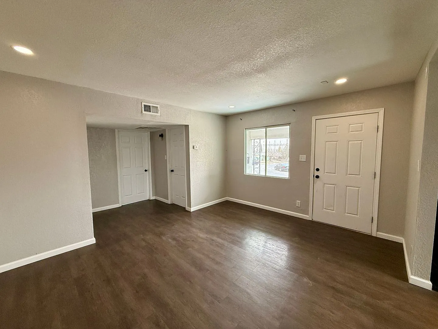 Hunt Ct 5593 — Photo 2