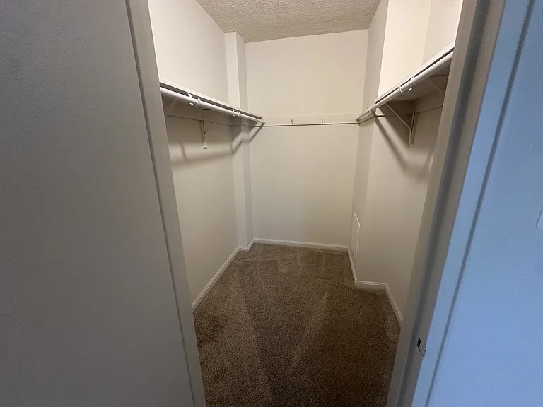 Claridge House — Photo 208