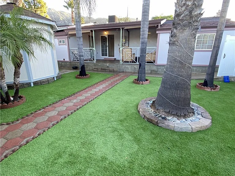 10535 Samoa Ave — Photo 22